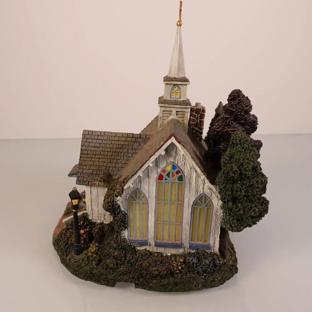 Hawthorne Village Seaside Thomas Kinkade Seaside Chapel Lighted with COA 79736